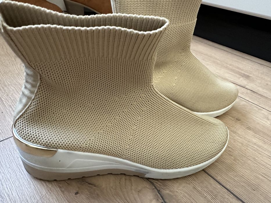 Обувки+ боти, нови