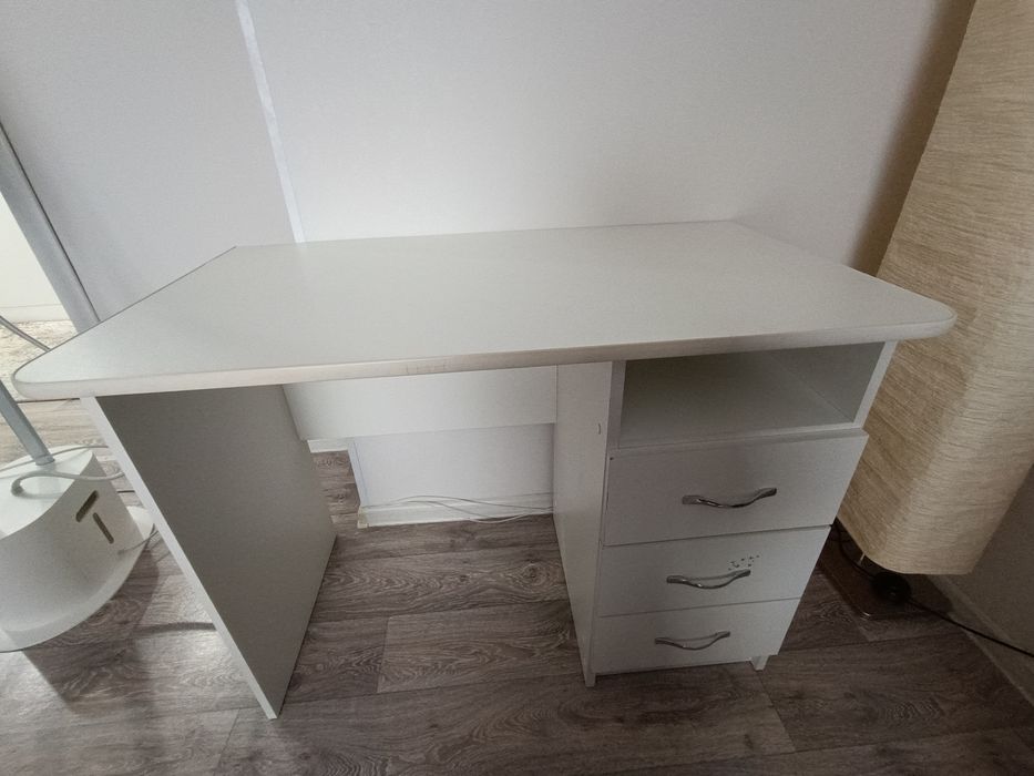 Стол письменный, компьютерный