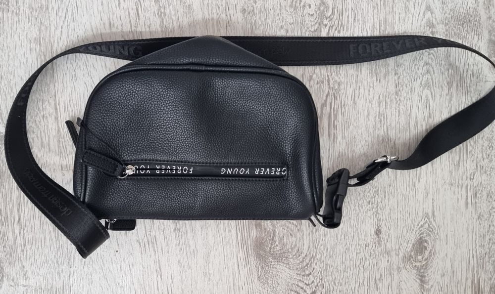 Нови  Чанти за през рамо