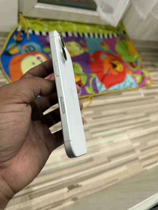 Vand iphone 16 white