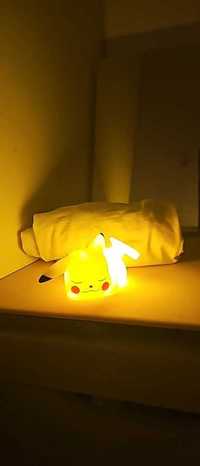Pokemon Pikachu Lumina de Noapte