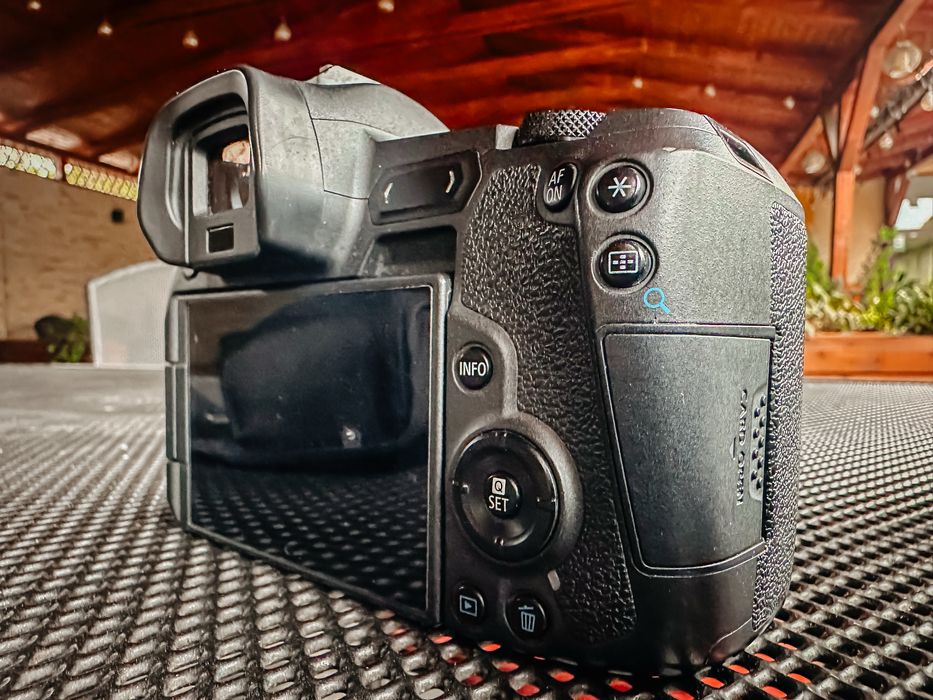 Canon EOS R + Sigma 35mm f/1.4 + Canon 50mm f/1.8 – Pachet complet