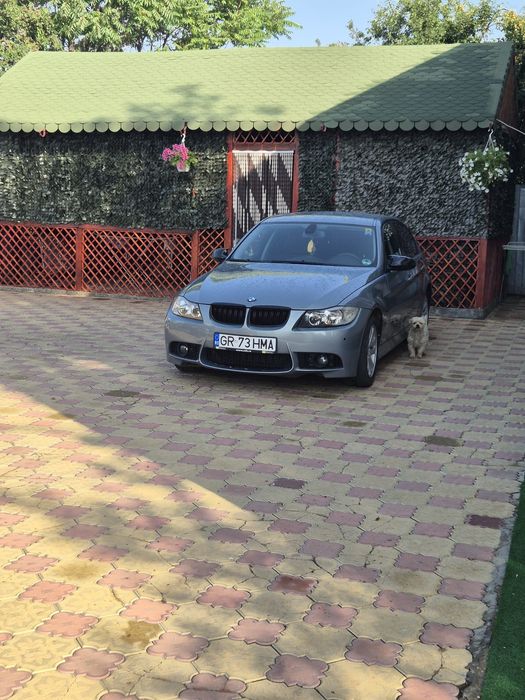 Vând BMW E90 20D