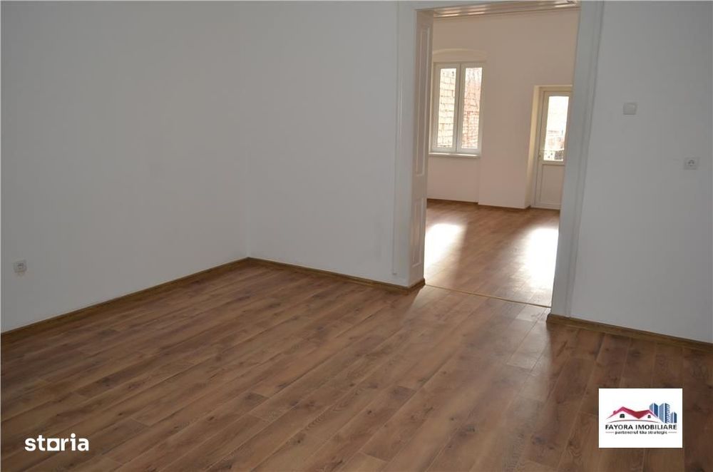 Spatiu Comercial de Inchiriat in Zona Centrala