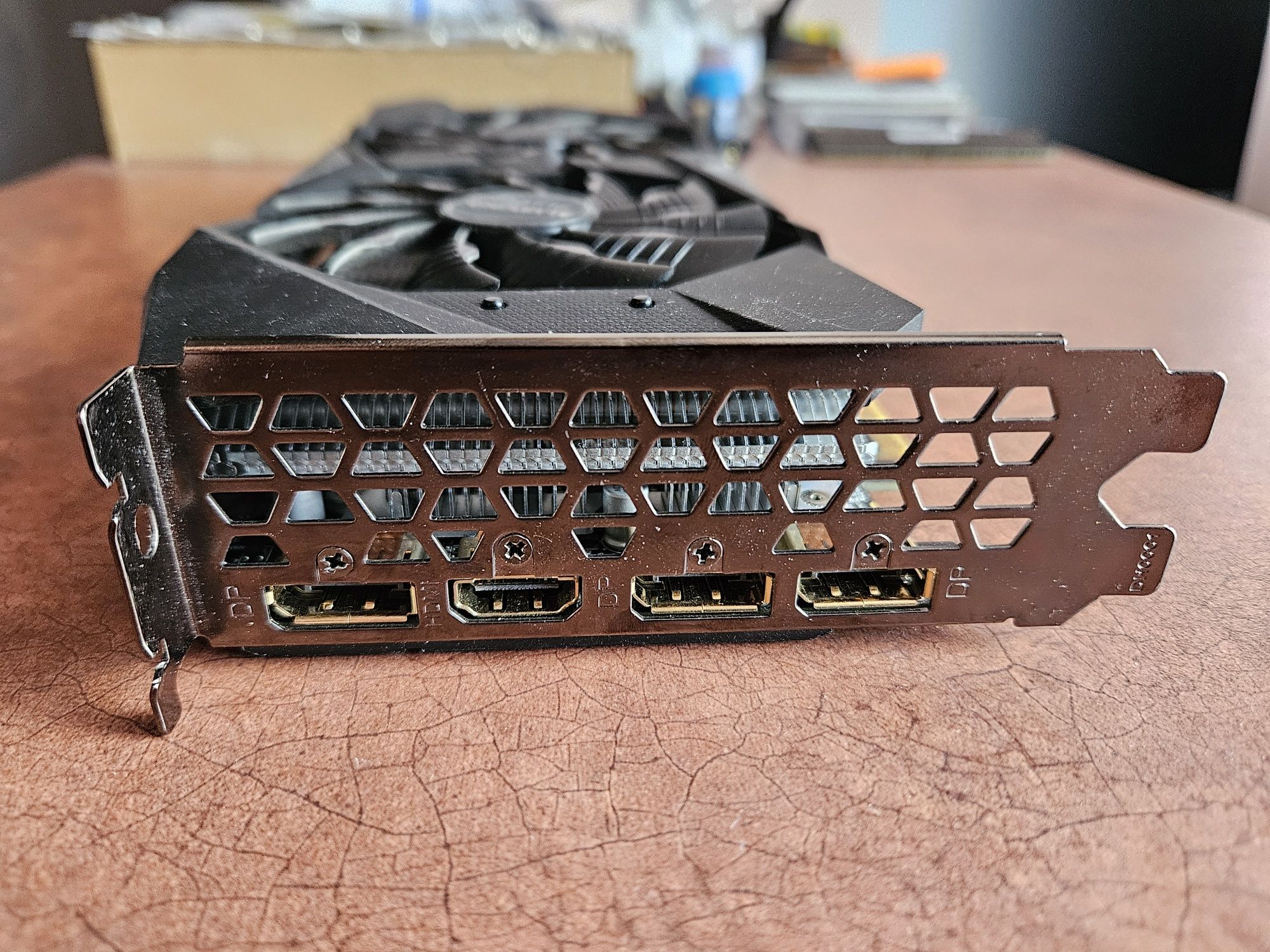 Placa video PCIe Gigabyte RTX 2070 WINDFORCE 2X 8GB DDR6 256 bit