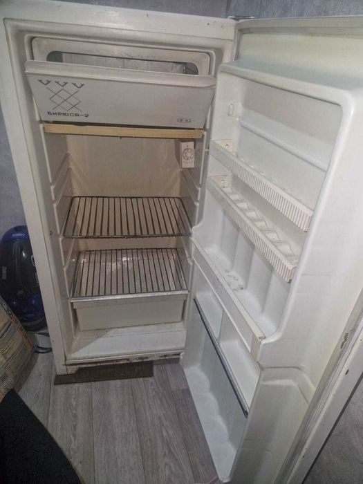 Холодильник - б/у