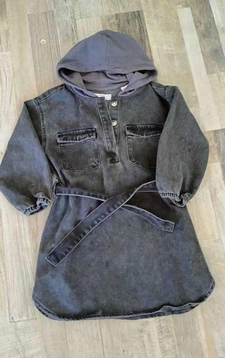Rochiță denim Zara mărimea 110 in stare f buna