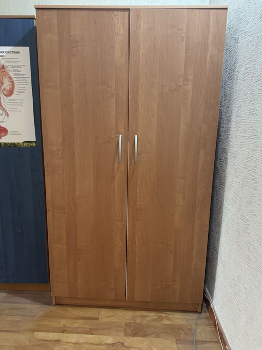 Срочно продам Шкаф для компьютера