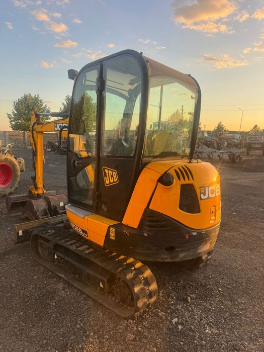 Vand mini excavator JCB