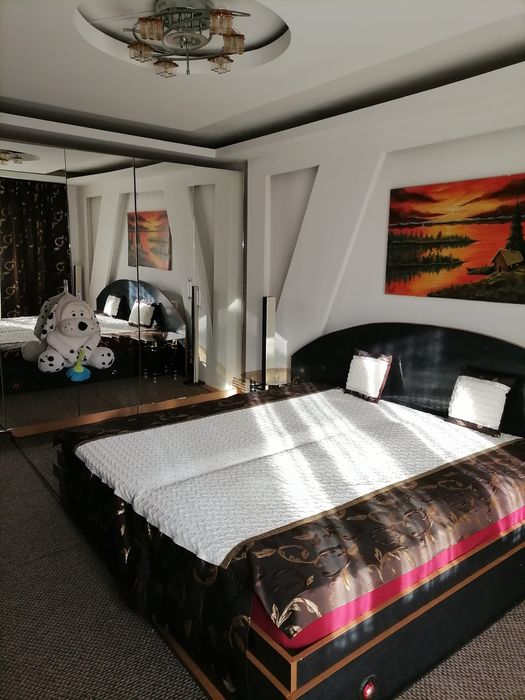 Inchiriez apartament în regim hotelier