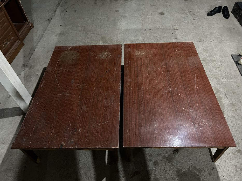 продам стол в среднем состоянии