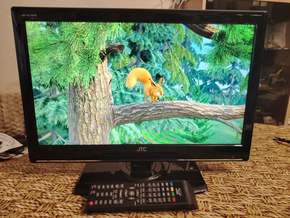 LED TV JTC 18.5" 12v/220v