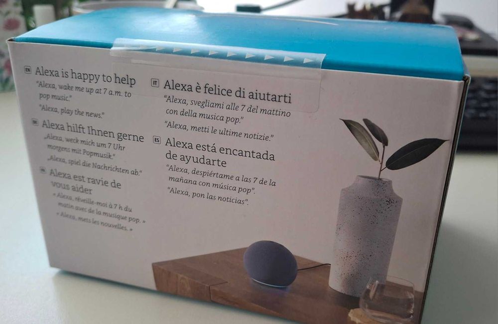 Умна колонка Echo Dot (най-нова версия) с Alexa.