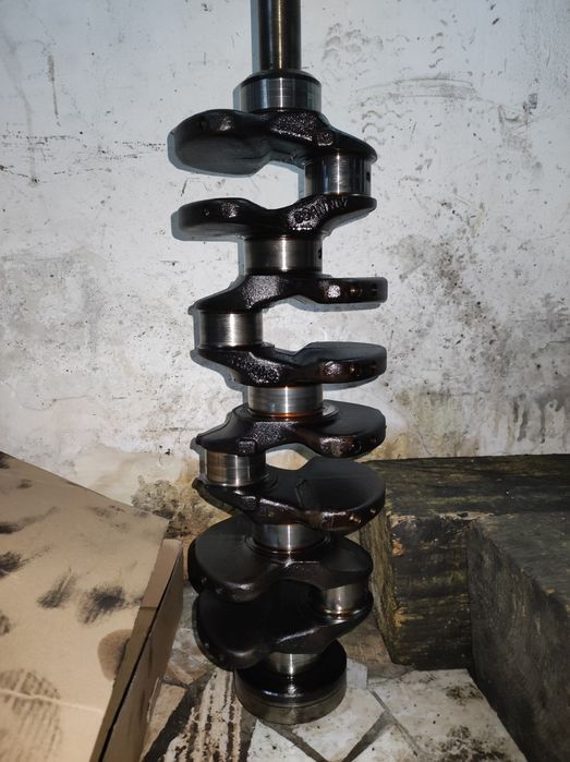 Коленчетый вал м102 2.3