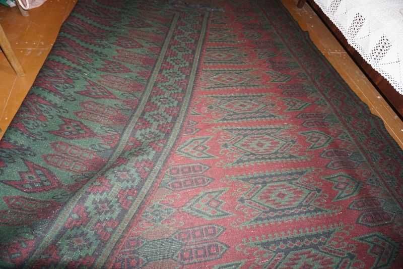 Килим ръчнотъкан плат за палта и 2 парчета бархет