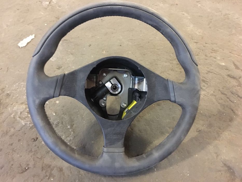 Volan Mitsubishi momo cu airbag Mitsubishi lancer , Evo 7 , 8 , 9