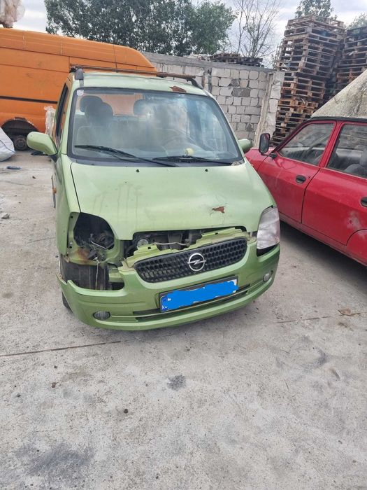 Dezmembrez Opel Agila 2001 vagon 1.0