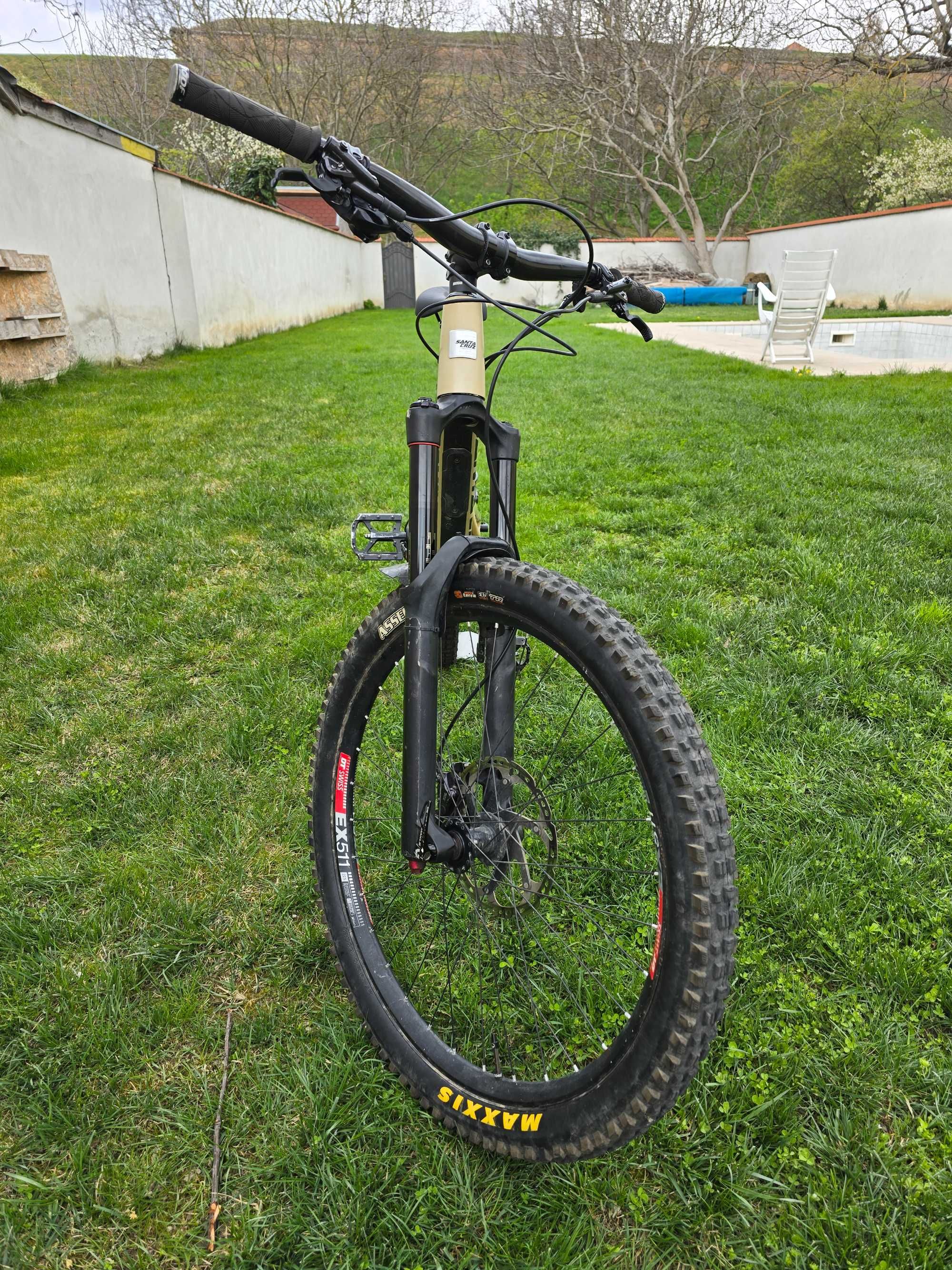 Santa Cruz Nomad 4 CC L – Carbon, 27.5”, X01, frâne XT – Alba Iulia