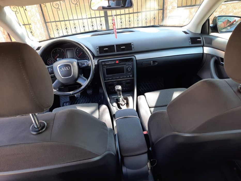 Vând Audi a4 2.0tdi