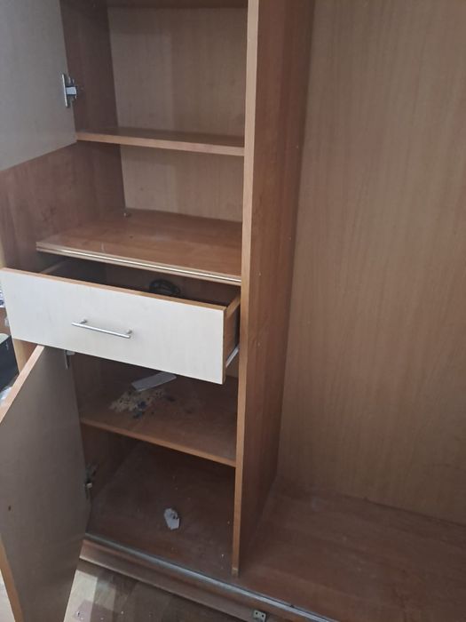 продам шкаф в прихожую
