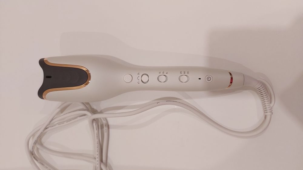 Автоматична маша за къдрене MoistureProtect BHB878/00