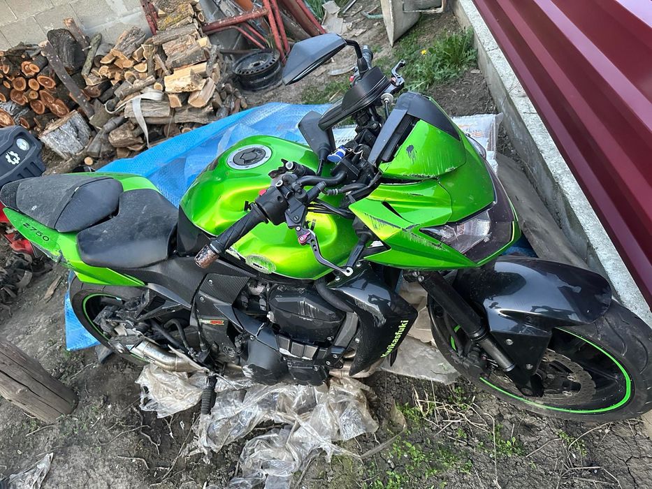 Dezmembrez Kawasaki z750 limitat a2 2007-2012