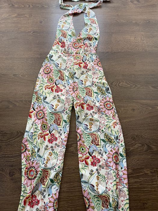 Salopeta lunga cu spatele gol