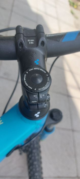 Продавам алуминиев  велосипед Кюб  29 цола,17 инча