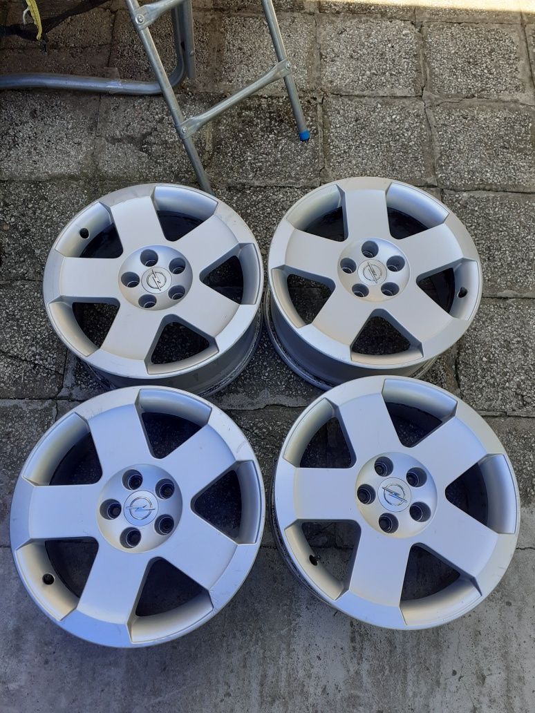 Джанти за Опел Opel 5х110 17 7.5ж ет39 INTRA 75071