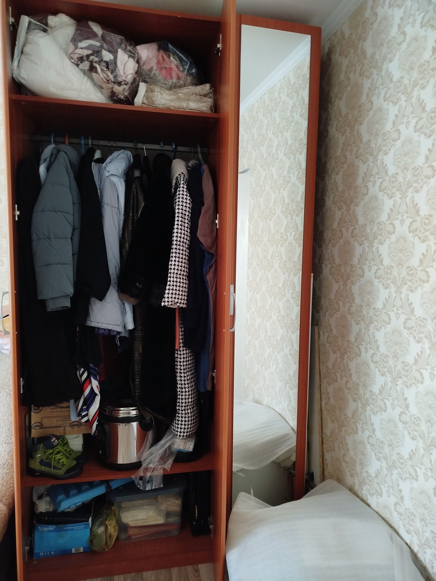 Продается шкаф 238×126