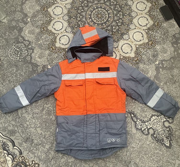 Продам спецодежду