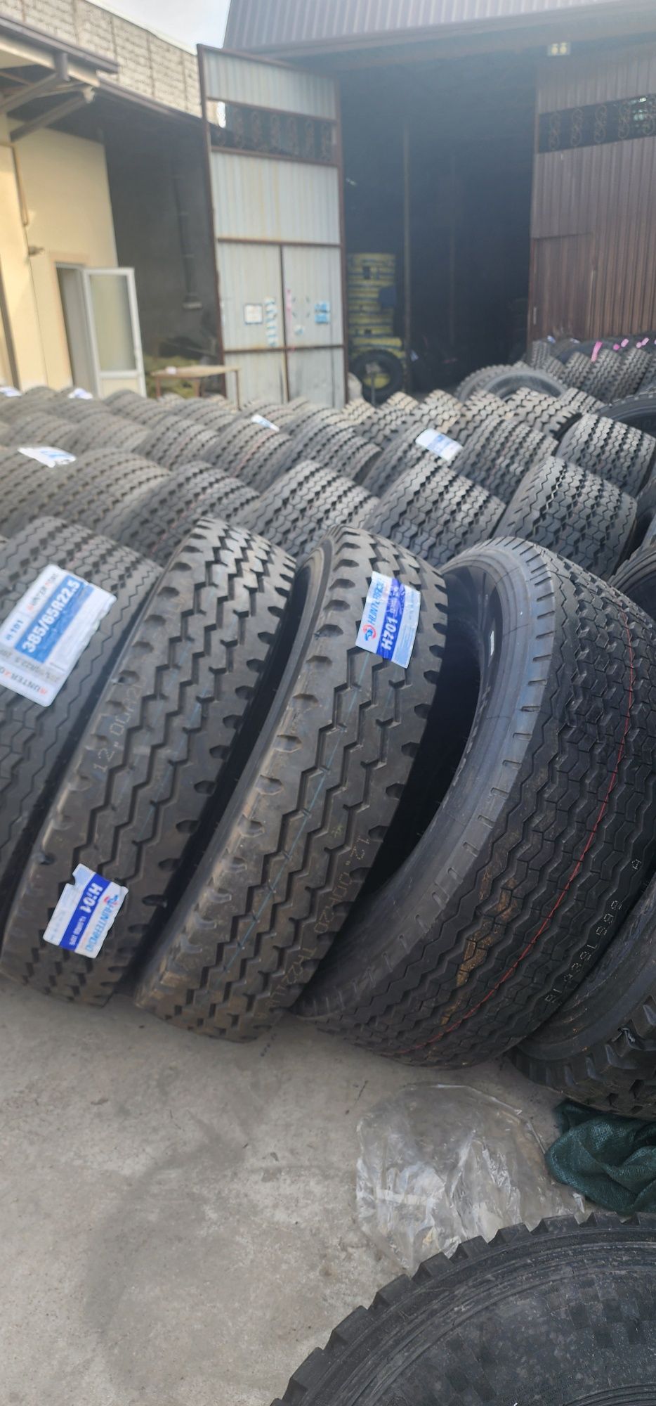 Автошина 12.00R20 PR20 HANTER ROAD (китай). HOWO.CHAKMAN.