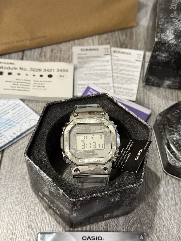 CASIO G-SHOCK Digital Skeleton Camouflage Transparent, оригинален