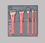 Комплект четки за грим  5/1 NOELLE