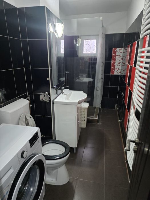 Închiriez garsonieră confort 1