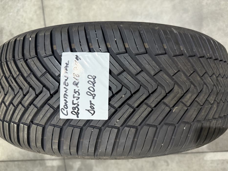 O anvelopa allseason  235 / 55 R18 Continental