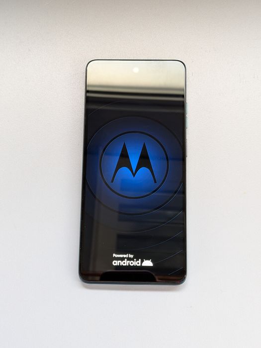 Telefon MOTOROLA Moto G04, 64GB, 4GB RAM, Dual SIM