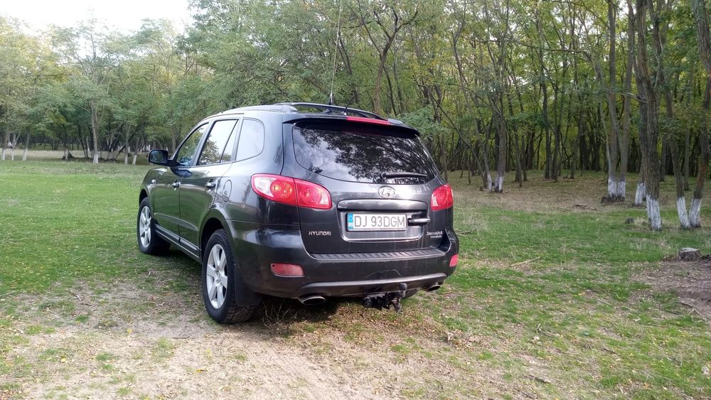 Vând Hyundai Santa fe