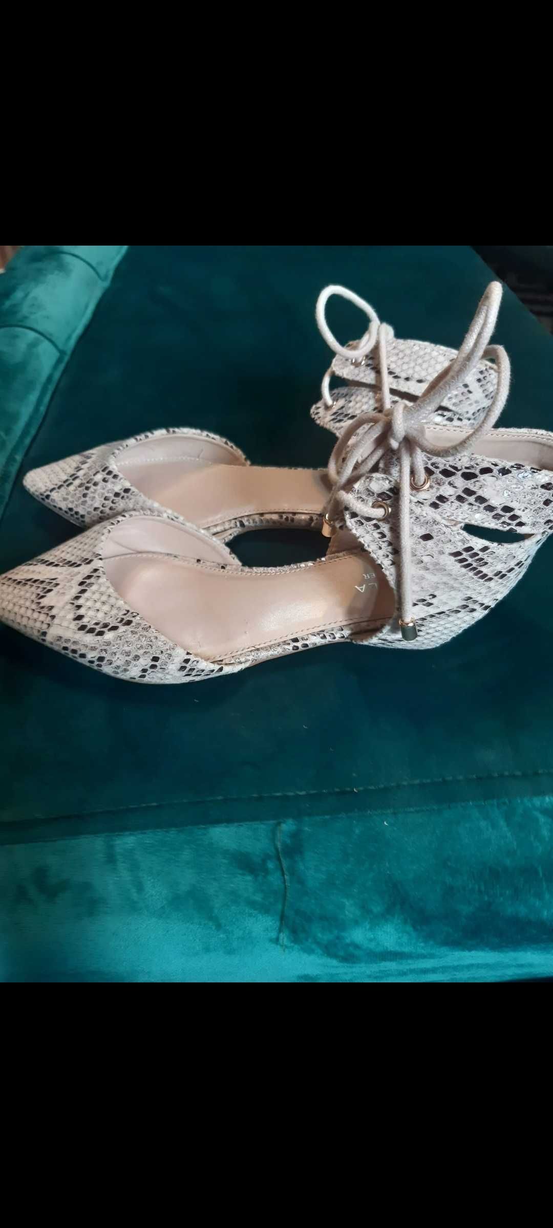 Balerini piele Carvela 37