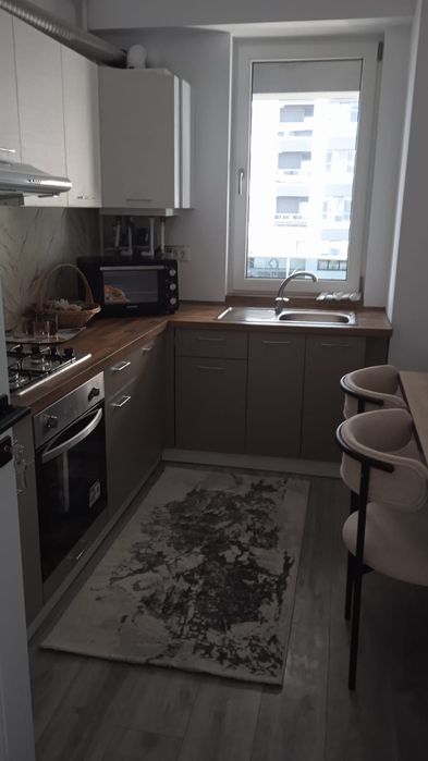 Închiriez apartament cu doua camere în bloc nou mobilat si utilat