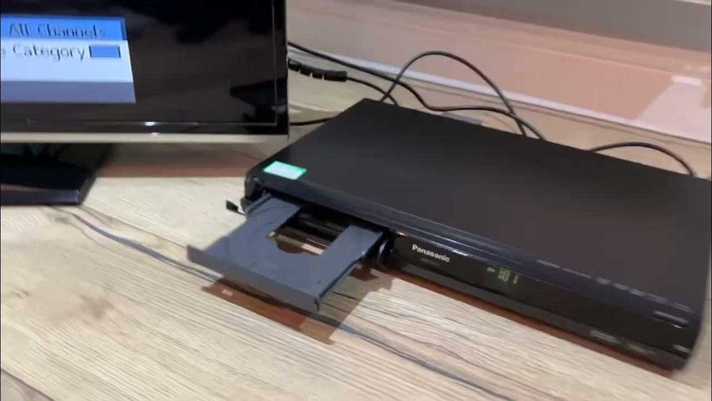 DVD Recorder ptr inregistrare filme cu tuner si HDD 160GB