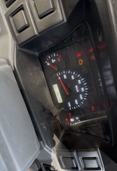 Labo korea 2019 refrijator propan zavodkoy pult 906 qoyilgan