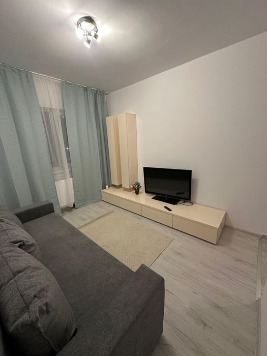 Inchiriez garsoniera Weiner Palada Militari Residence