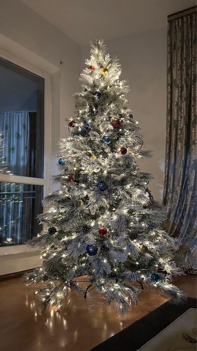 Новогодняя елка