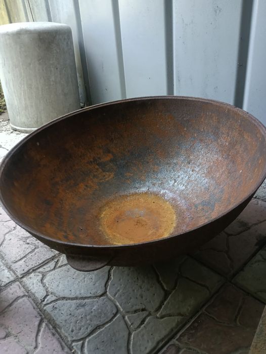 Продам чугунный казан