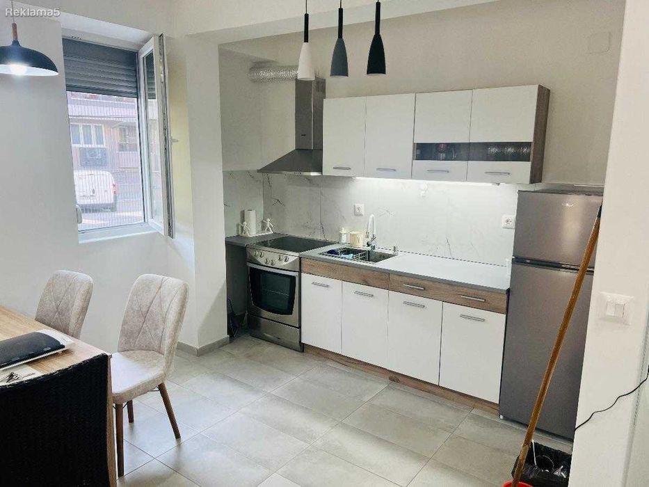 Дава се под наем Двустаен апартамент в Пловдив, Гагарин - 56 кв.м за 249.9 € - Снимка #1