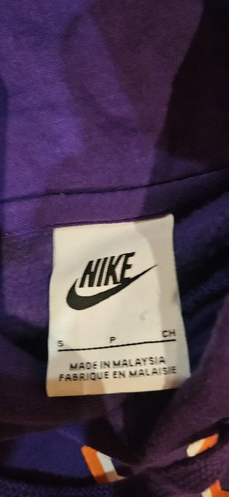 Hanorac original Nike, model dedicat echipelor de Track & Field / Cros