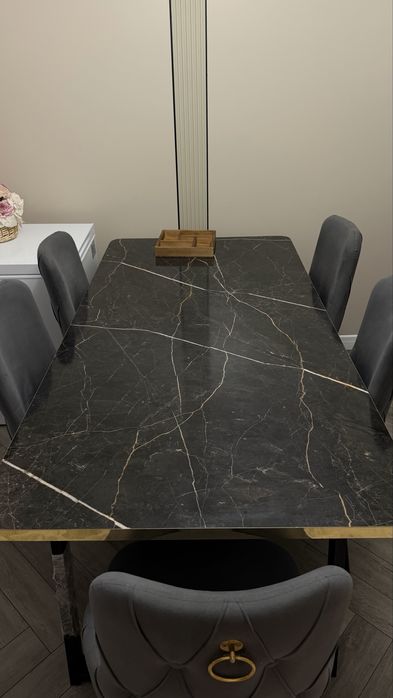 Продам стол 180/90