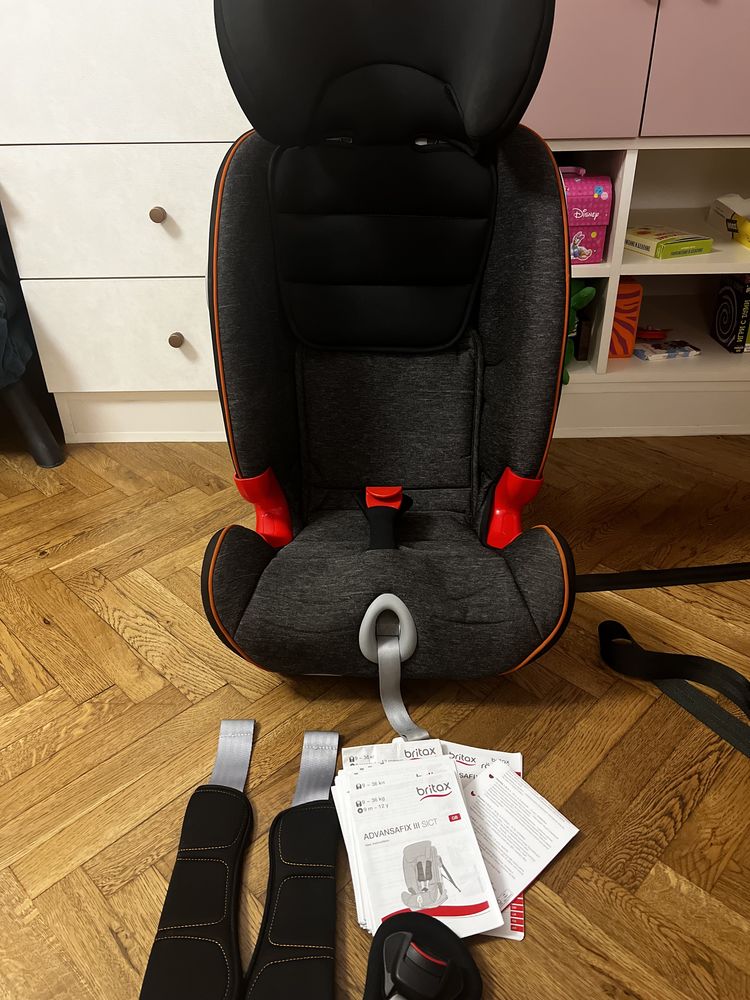 Britax Столче за кола ISOFIX и V-Tether