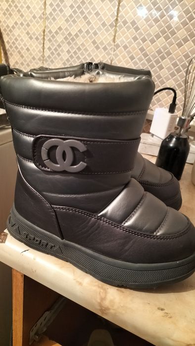Продам новые зимние сапожки